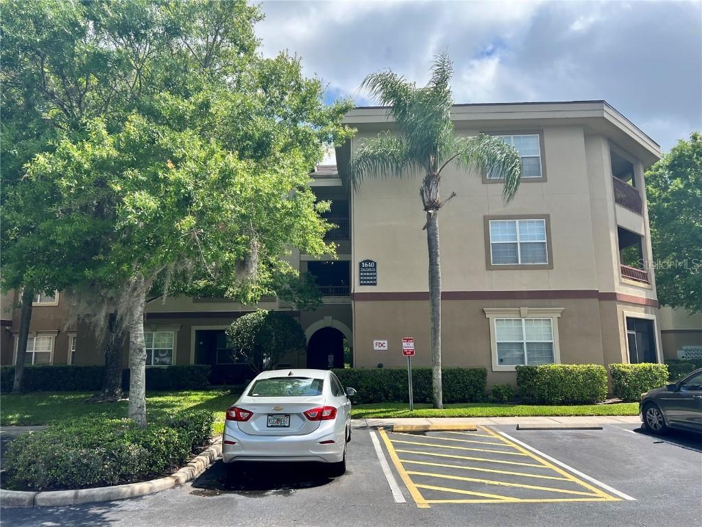 1640 Villa Capri Cir. #210, Odessa, FL 33556