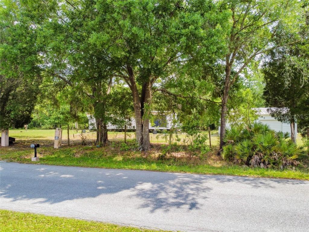 1346 Sierra Pines Blvd., Lutz, FL 33558