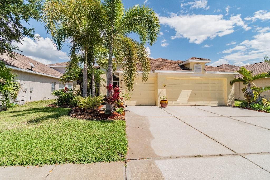 511 York Dale Dr., Ruskin, FL 33570