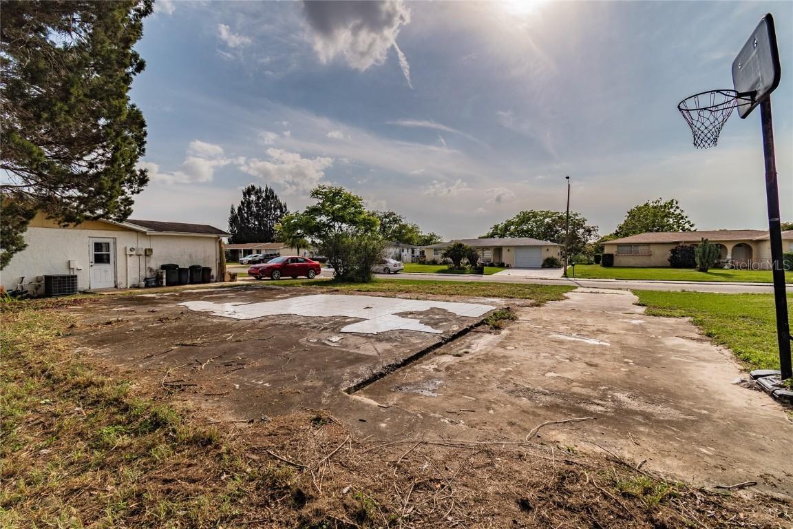 3150 Blue Bird Dr., Holiday, FL 34690