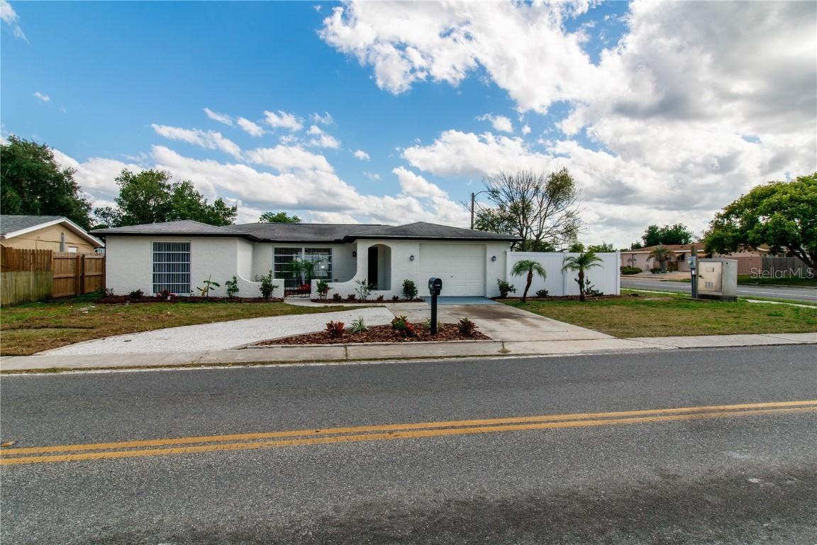 7204 Fox Hollow Dr., Port Richey, FL 34668