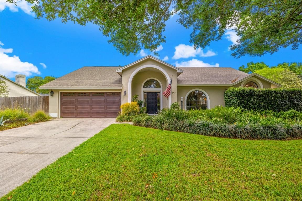 2704 Mock Orange Ct., Valrico, FL 33594
