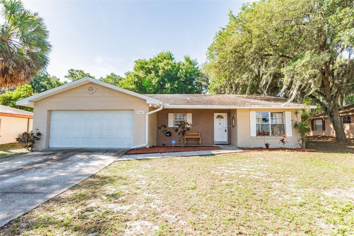 2042 S Lake Cannon Dr., Winter Haven, FL 33881