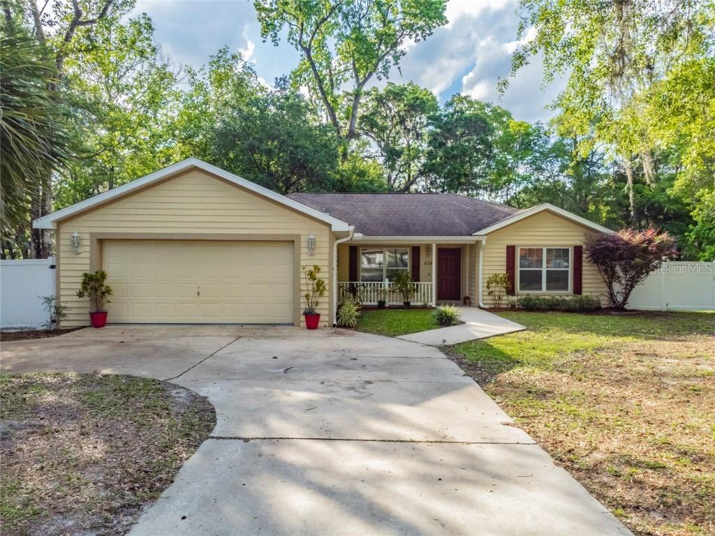 824 Darby Ln., Brooksville, FL 34601