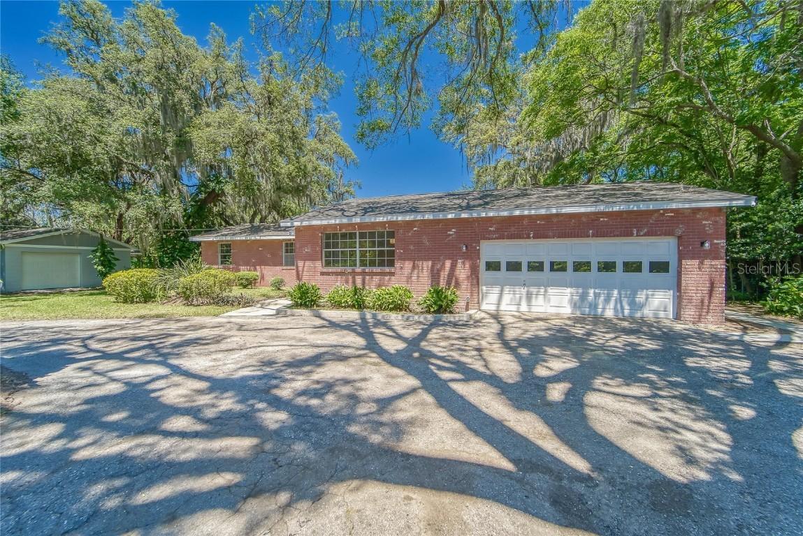 1210 Front St., Valrico, FL 33594