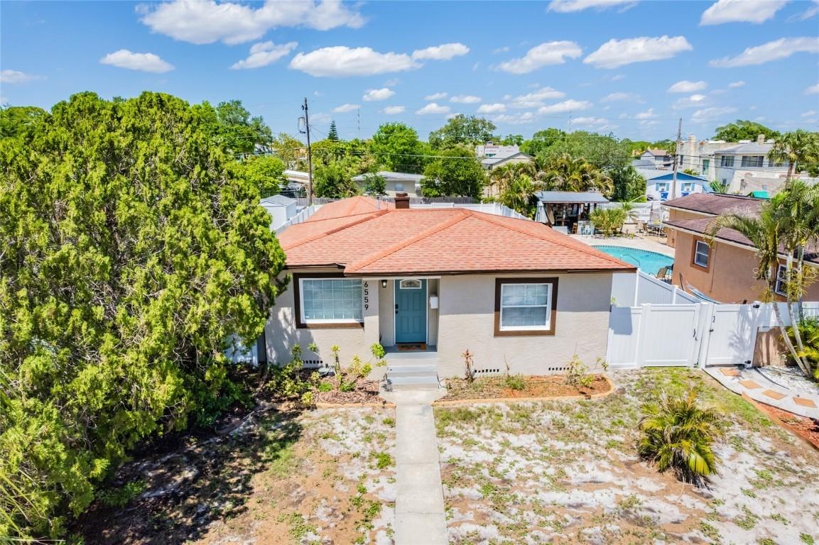 6559 3rd Ave., St Petersburg, FL 33707