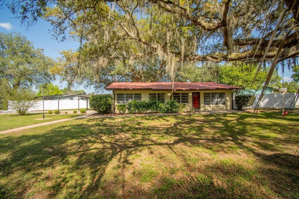 4932 Bluejay Ter., Dade City, FL 33523