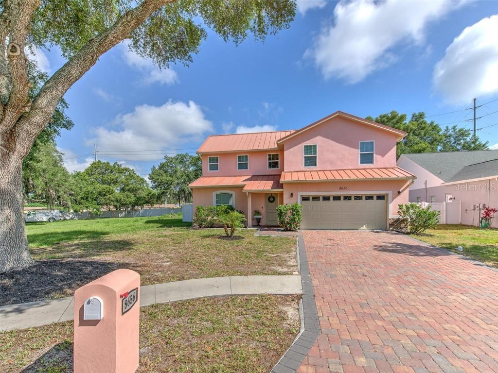 8656 Navajo Ave., Temple Terrace, FL 33637