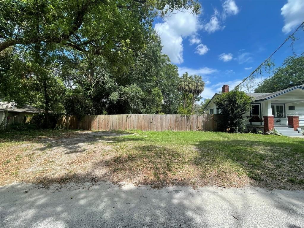 7205 N 11th St., Tampa, FL 33604