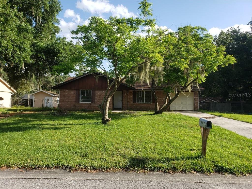 2909 S Pineway Dr., Plant City, FL 33566