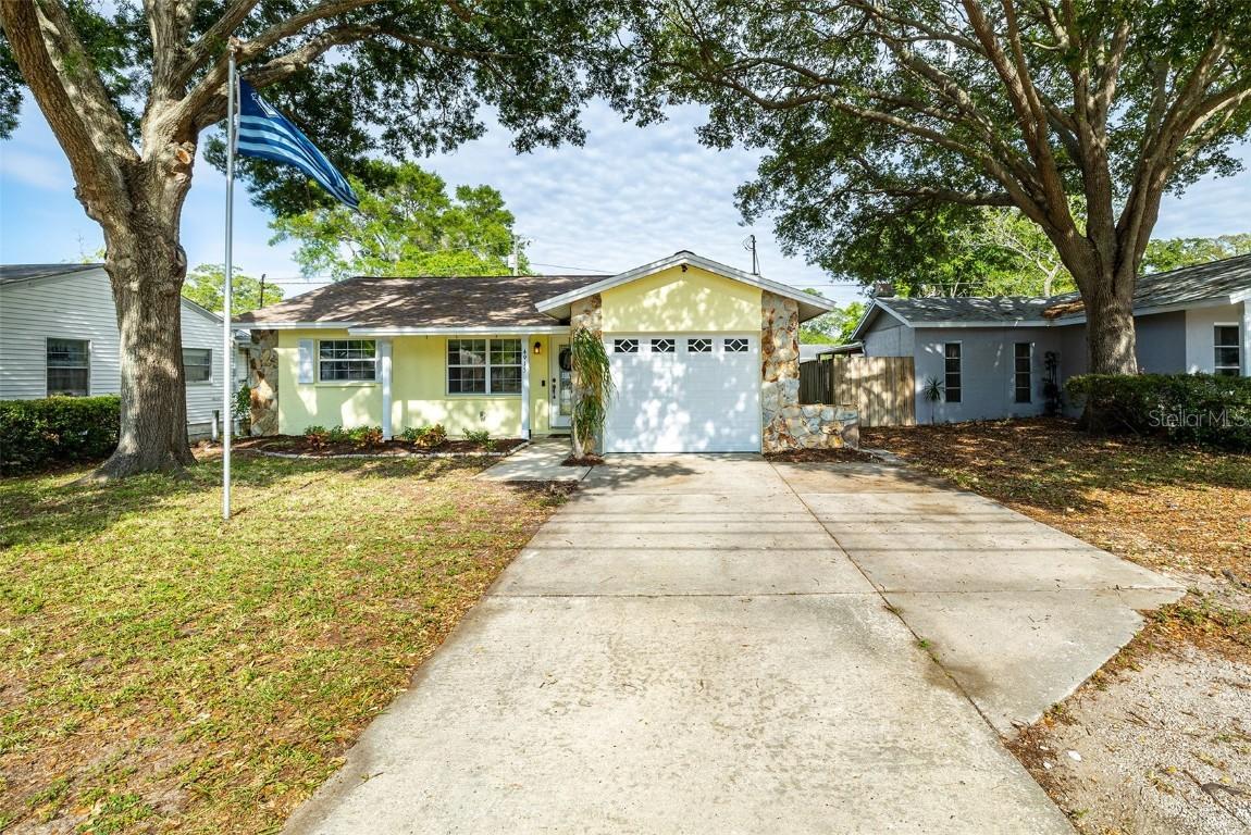 4915 16th St., St Petersburg, FL 33703