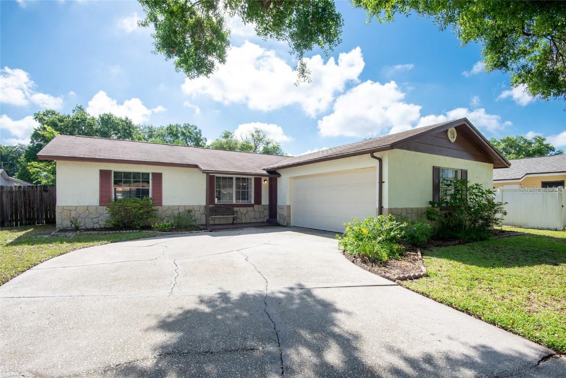 1009 Norman Ct., Brandon, FL 33510