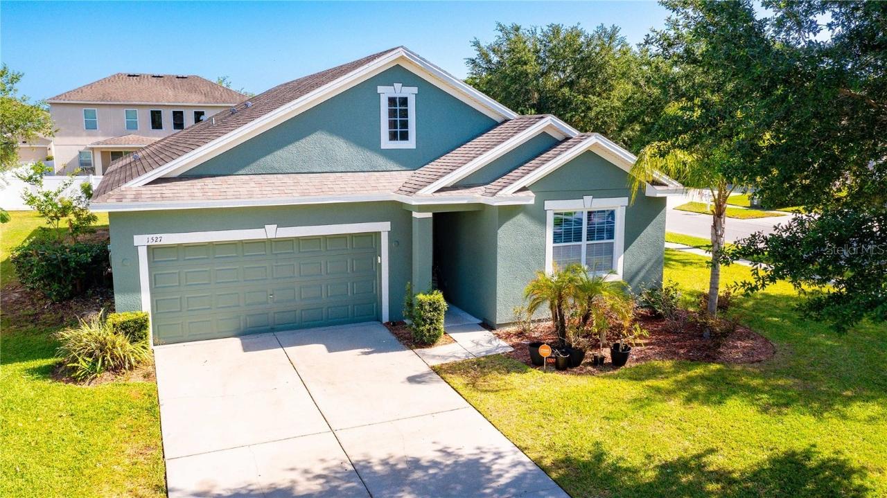 1527 Rushgrove Cir., Dover, FL 33527