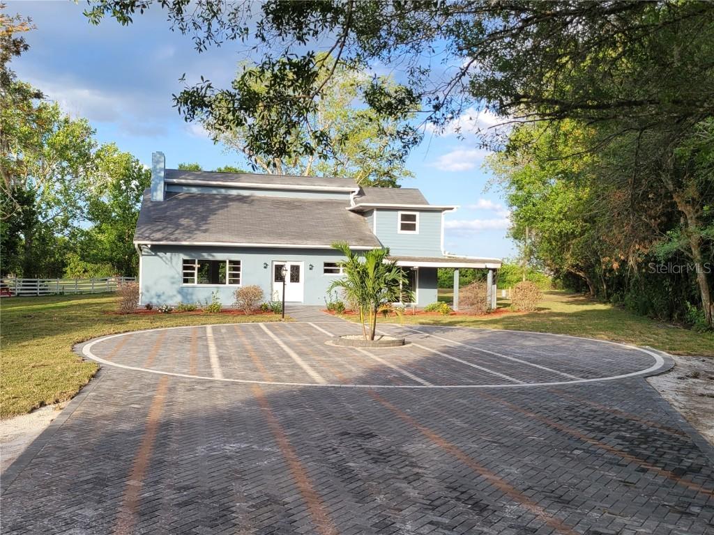 2123 Zipperer Rd., Bradenton, FL 34212
