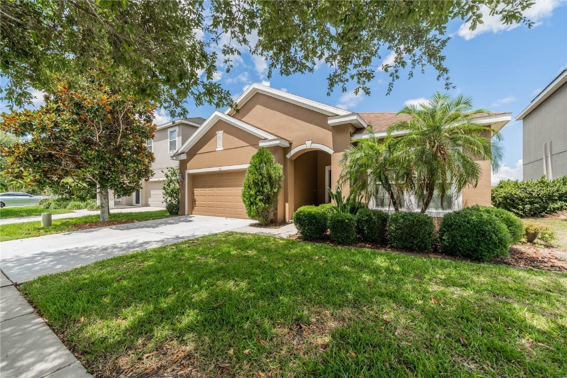 806 Fern Leaf Dr., Ruskin, FL 33570