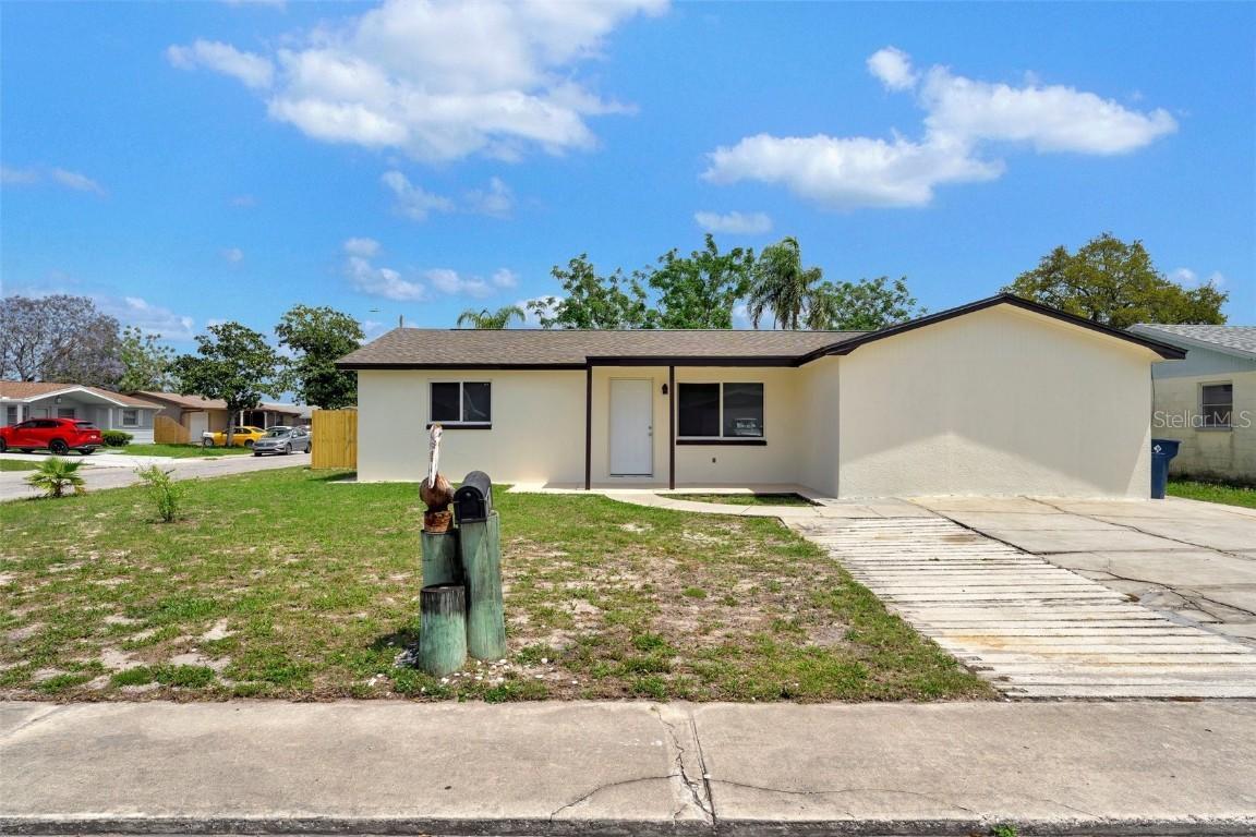 1102 Dartmouth Dr., Holiday, FL 34691