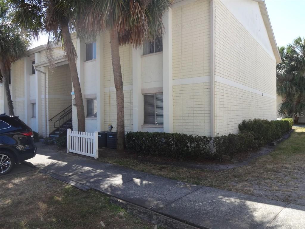 7904 Sierra Palm Dr. #101, Tampa, FL 33615