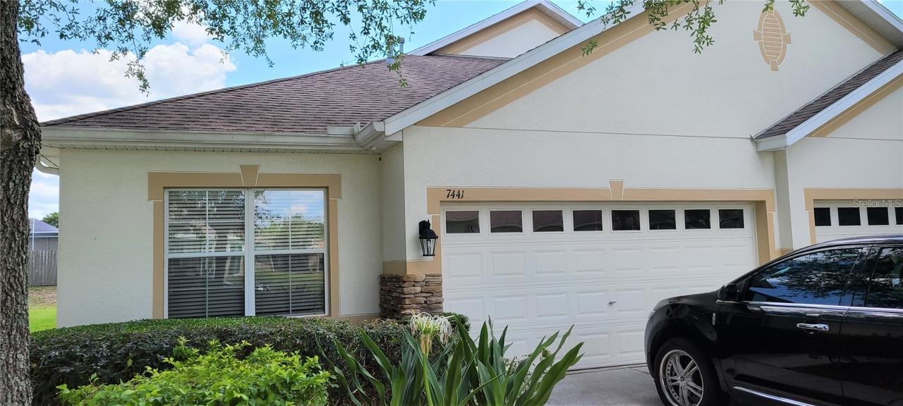 7441 Surrey Wood Ln., Apollo Beach, FL 33572