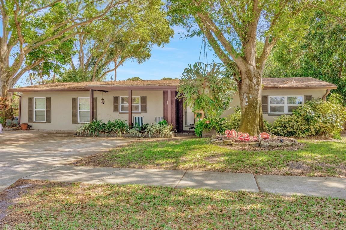 1543 Lakeview Rd., Clearwater, FL 33756