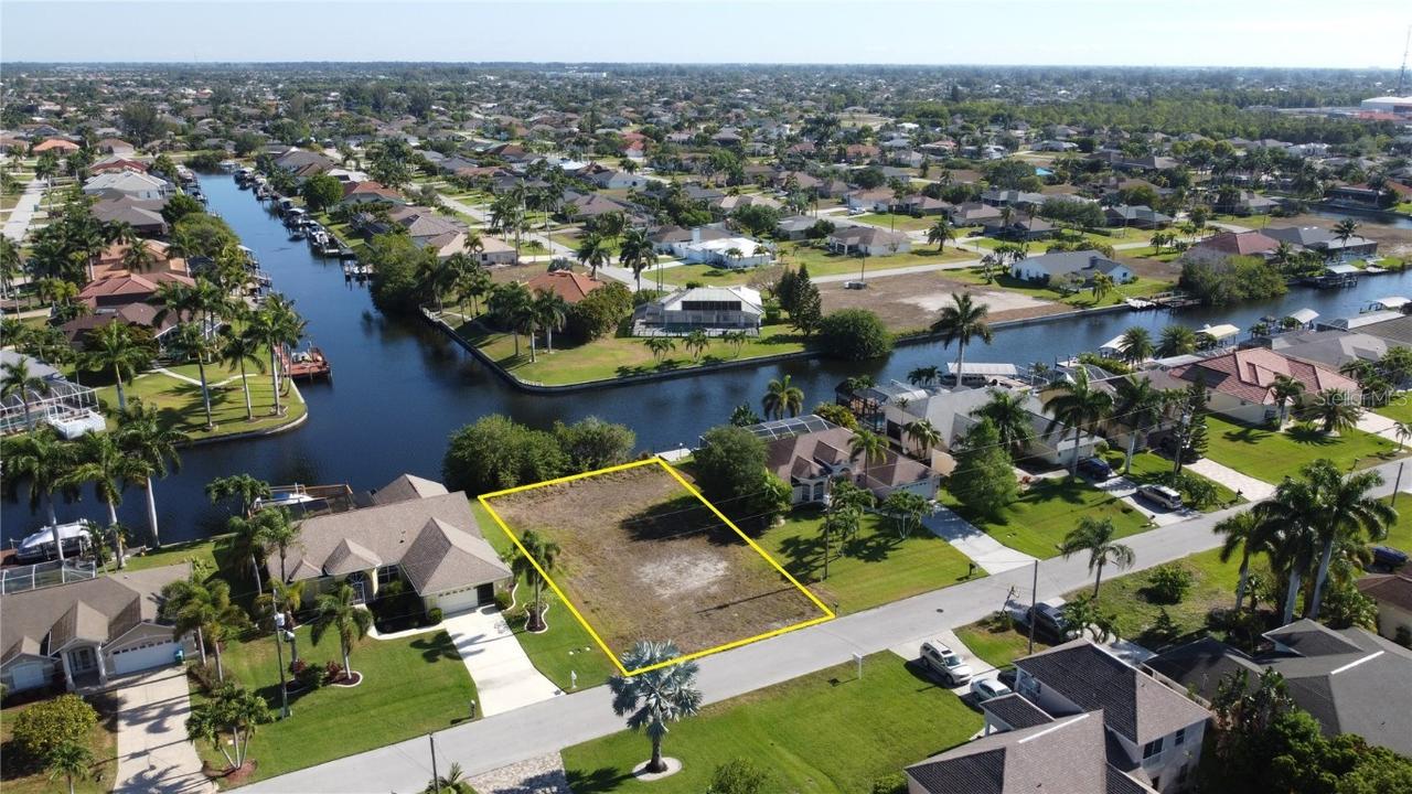 2623 SW 35th Ln., Cape Coral, FL 33914