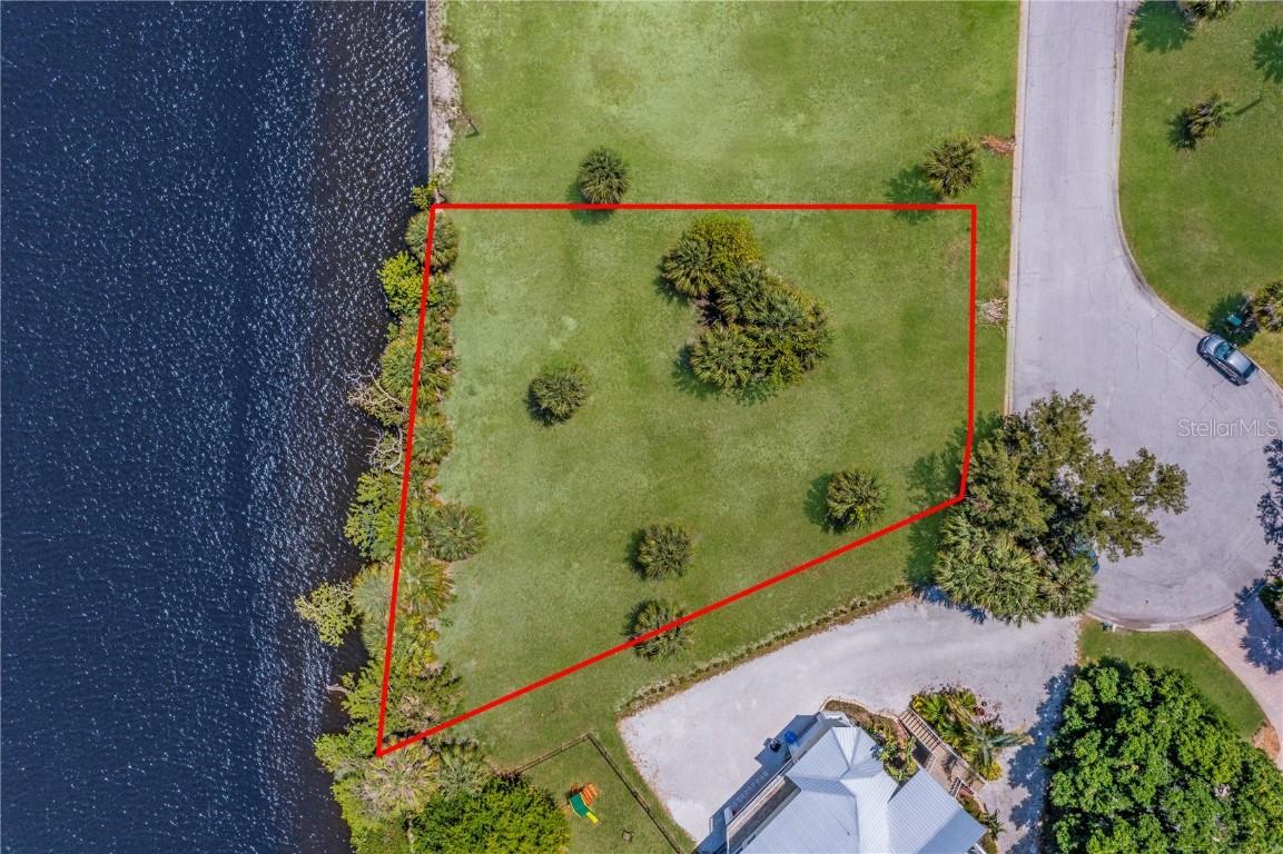 304 14th St., Ruskin, FL 33570