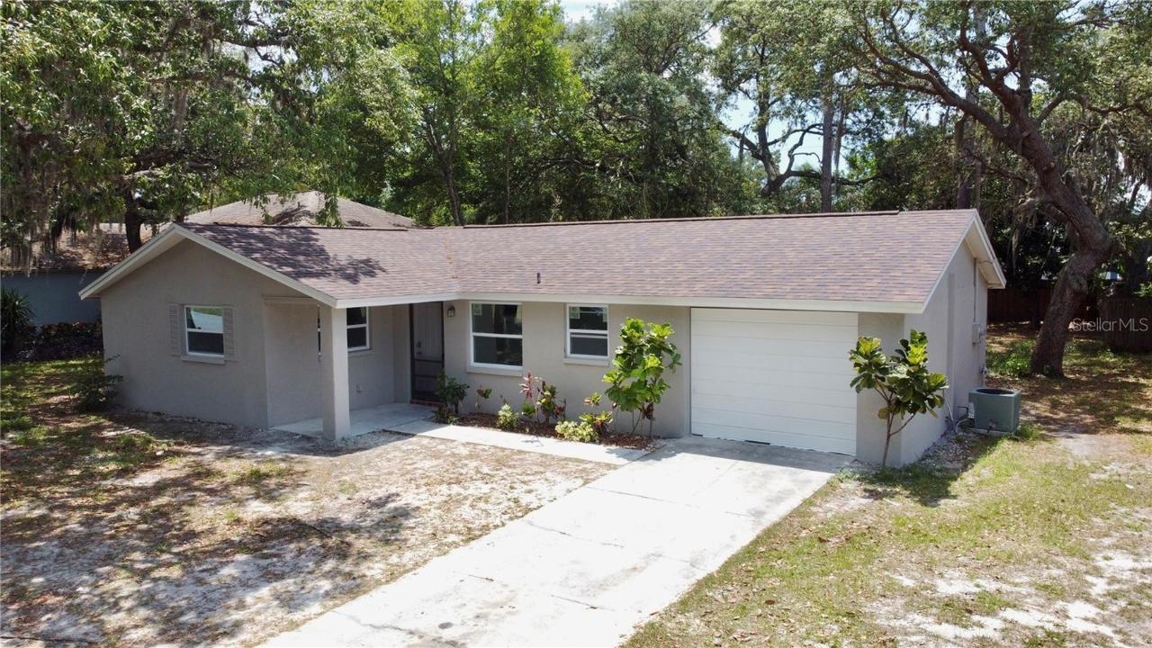 5748 Riddle Rd., Holiday, FL 34690