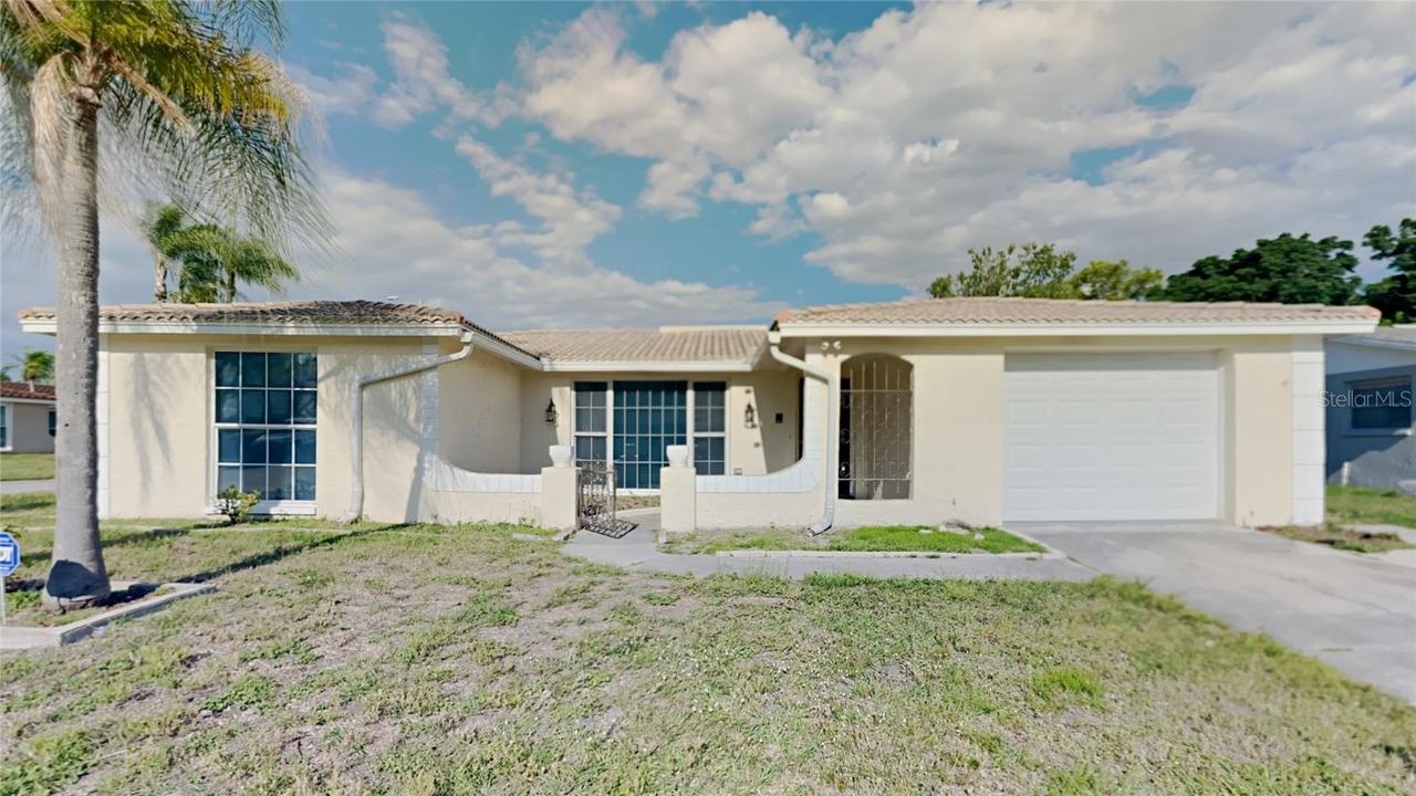 1942 Dartmouth Dr., Holiday, FL 34691