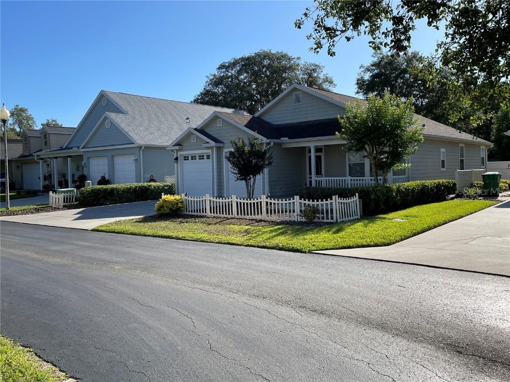 37438 Picketts Mill Ave., Zephyrhills, FL 33542