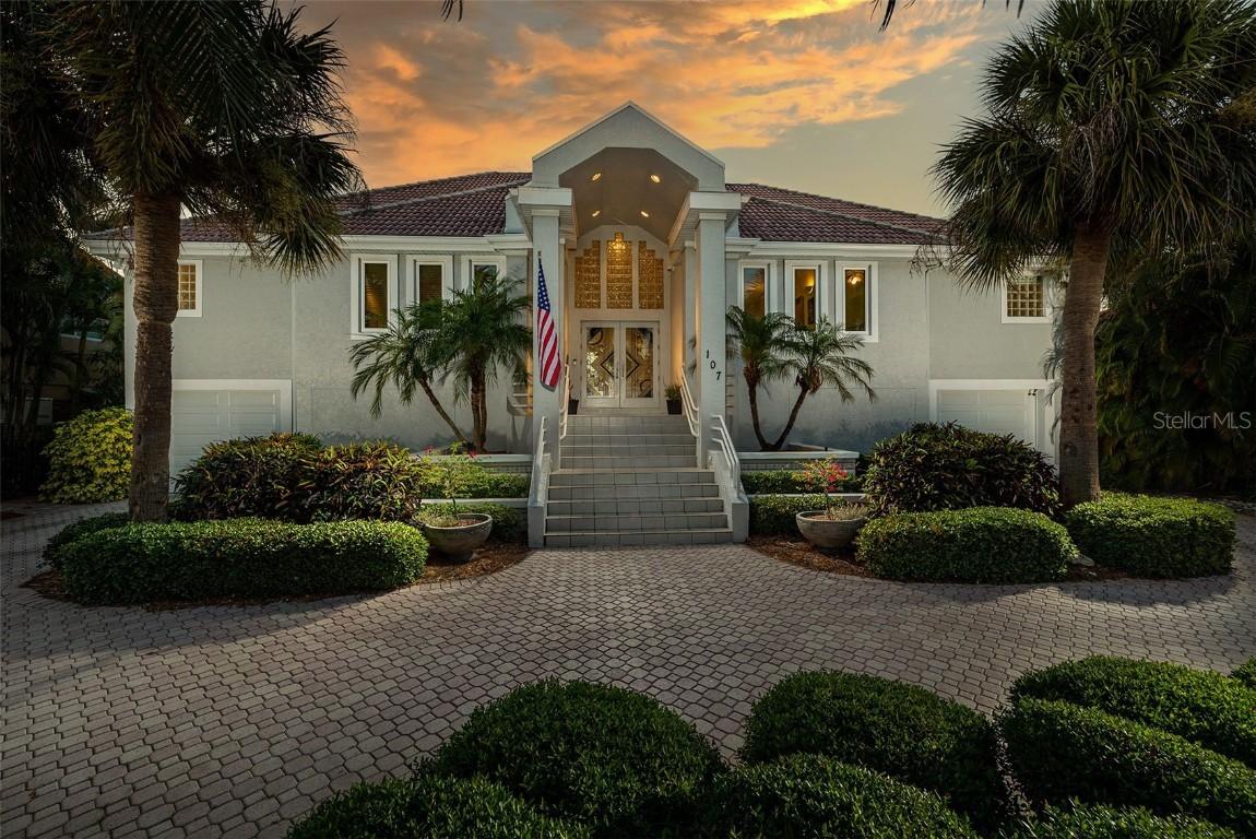107 7th St., Tierra Verde, FL 33715