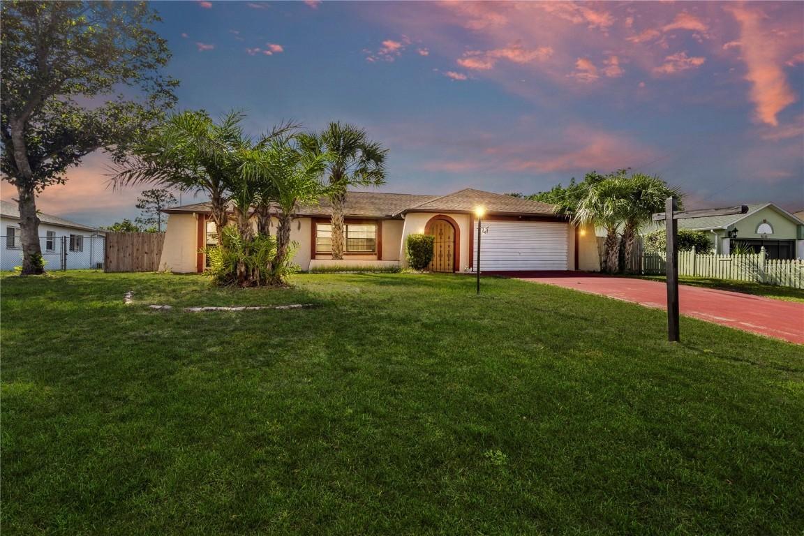 5263 Berrien Ave., Spring Hill, FL 34608