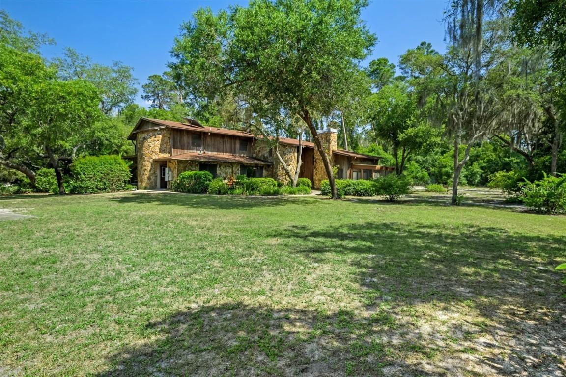 3211 Leprechaun Ln., Palm Harbor, FL 34683