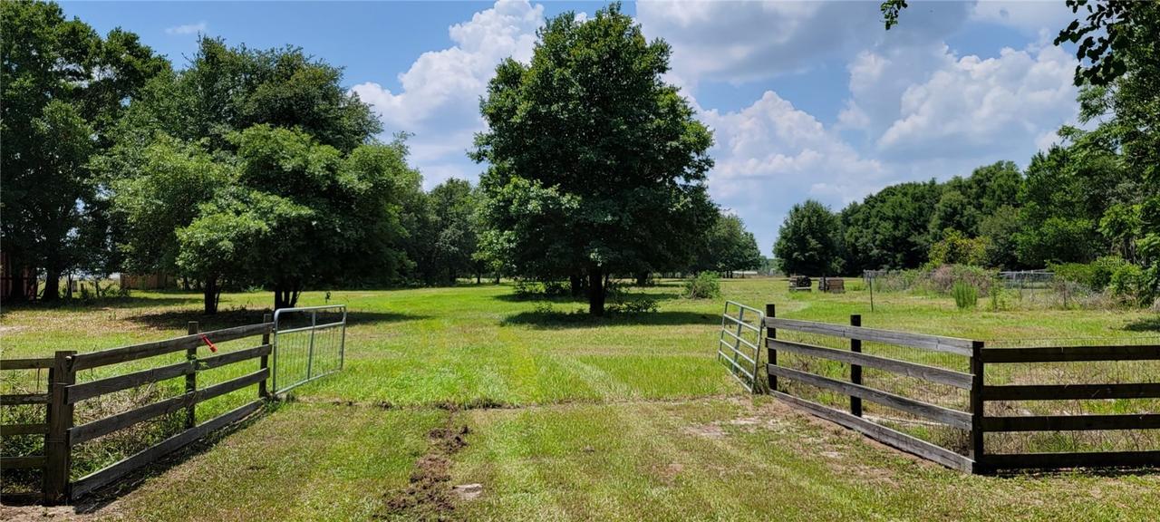 Lewis Gallagher Rd., Dover, FL 33527