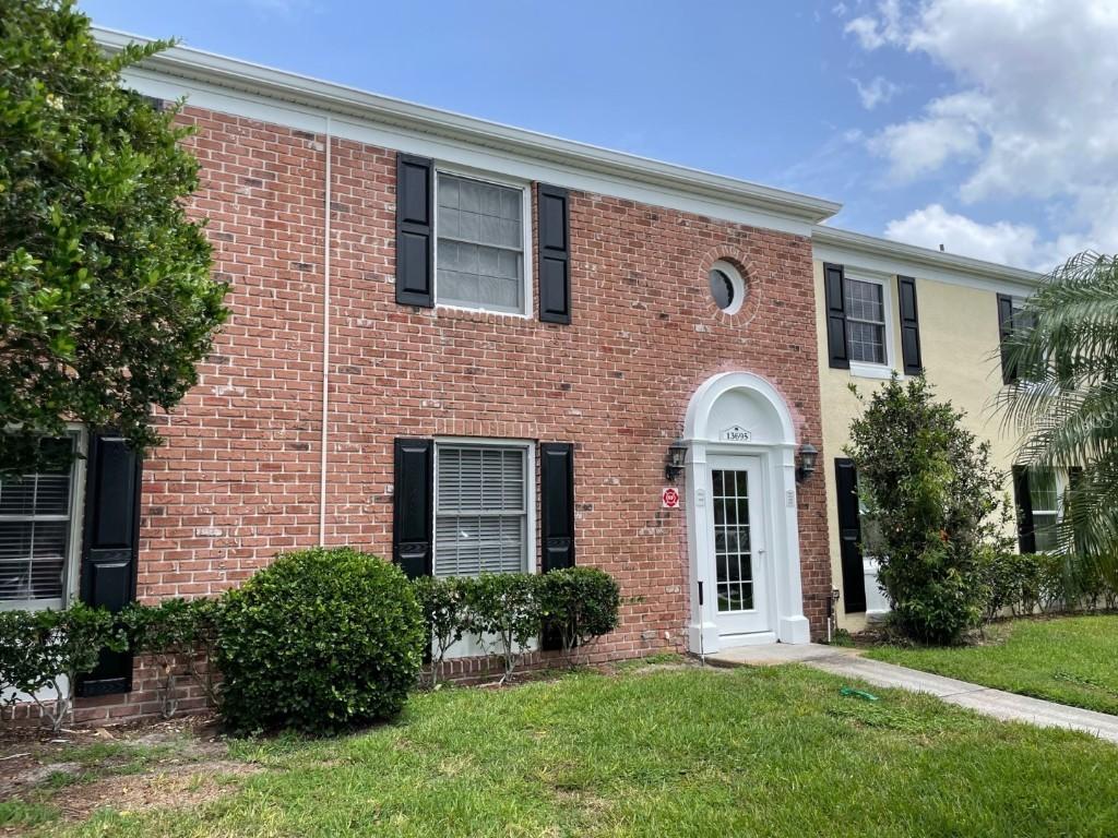 13695 Orange Sunset Dr. #202, Tampa, FL 33618