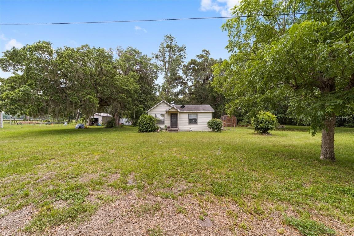 1701 County Road 227a, Oxford, FL 34484