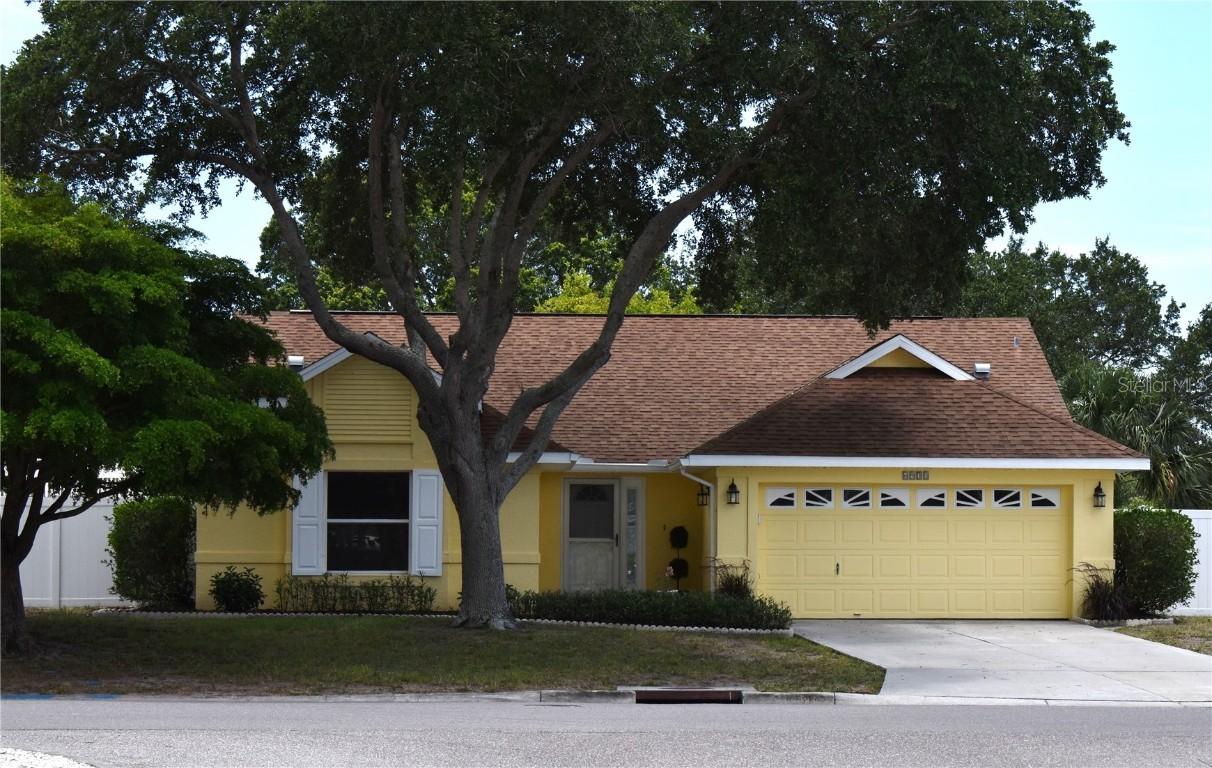 6931 34th Ave., Bradenton, FL 34209