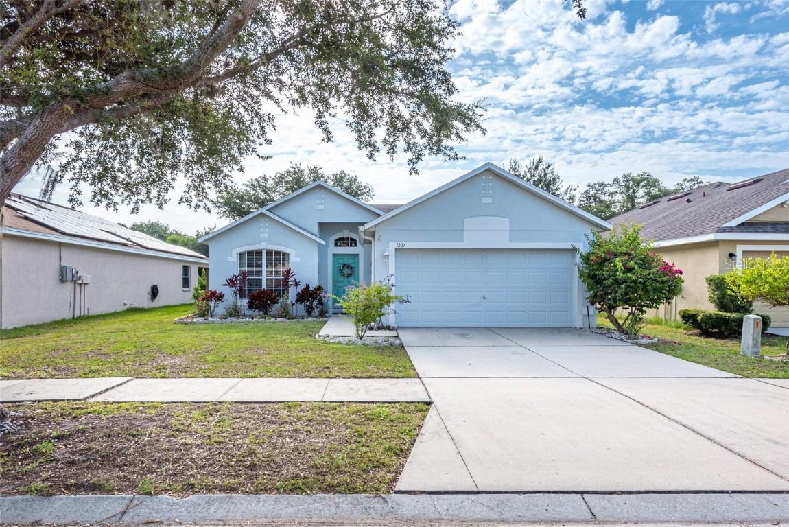 1227 Sheridan Bay Dr., Ruskin, FL 33570