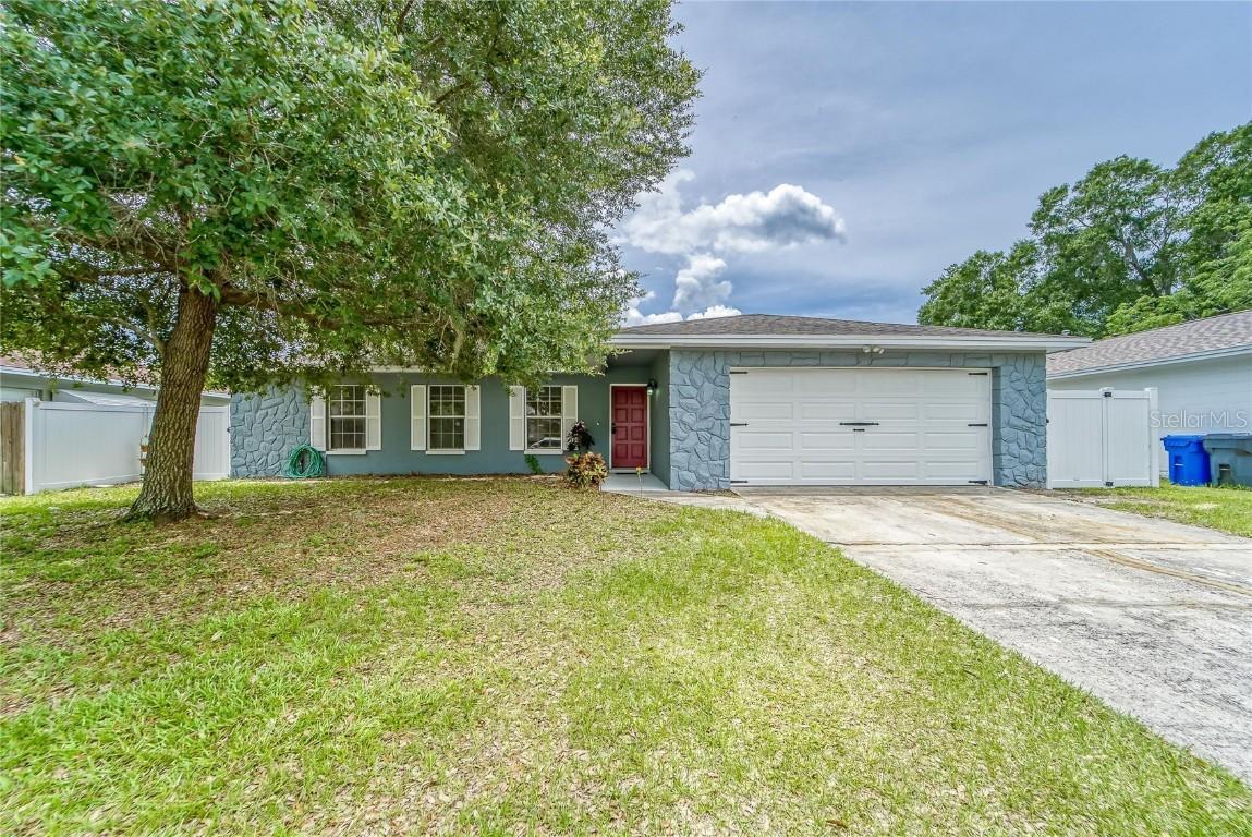 627 Huntington St, Brandon, FL 33511