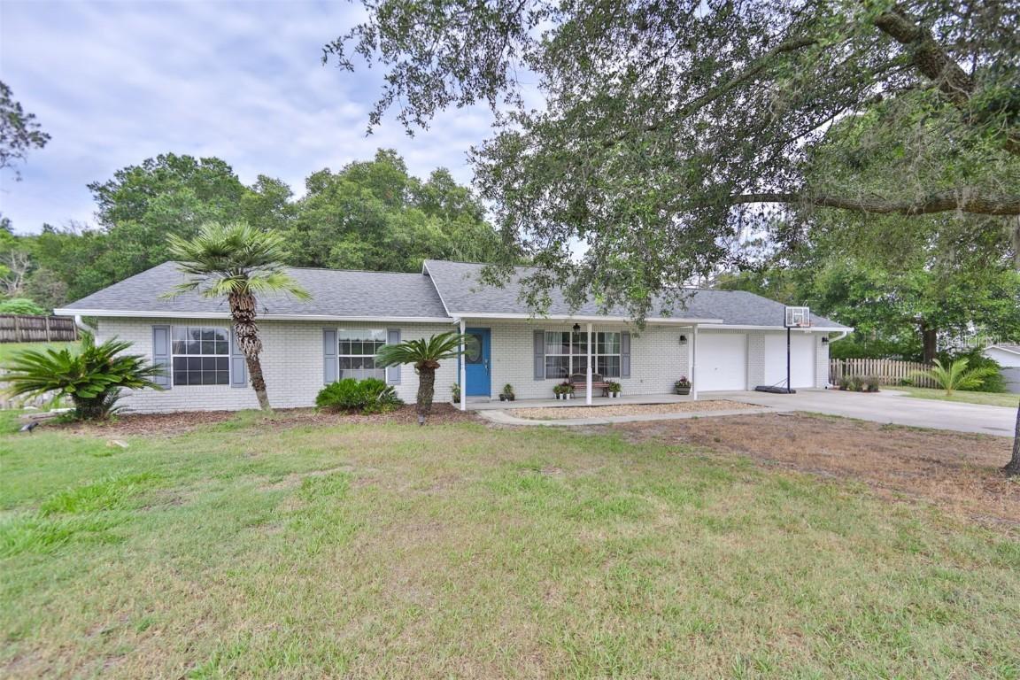 9833 Misha Ln., Dade City, FL 33525