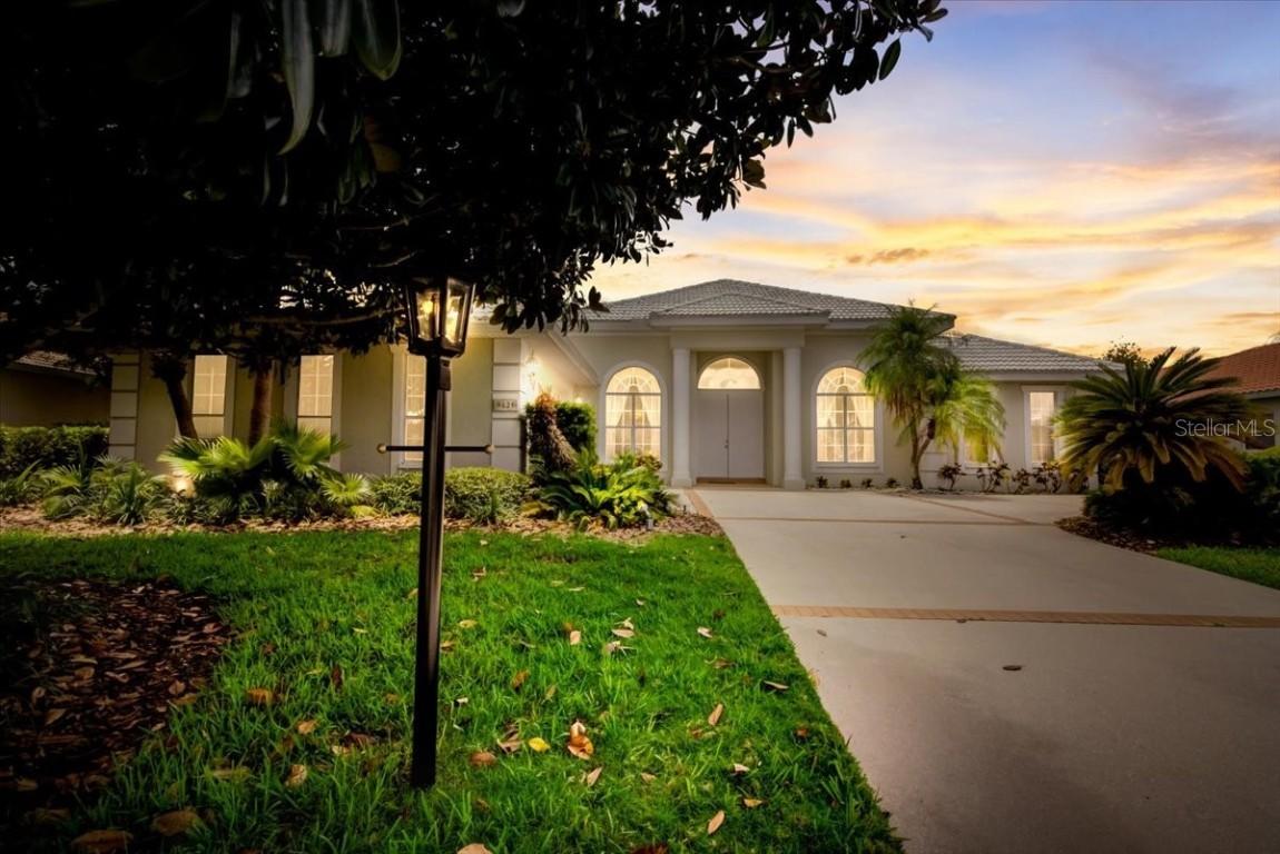 8121 Regents Ct., University Park, FL 34201