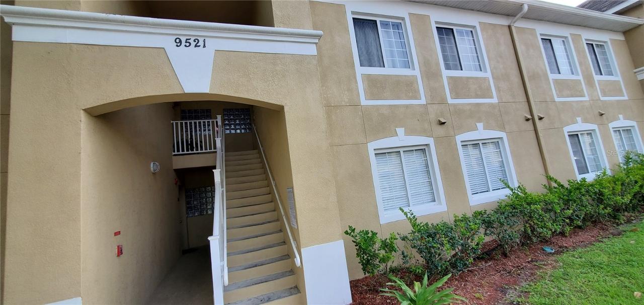 9521 Newdale Way #102, Riverview, FL 33578