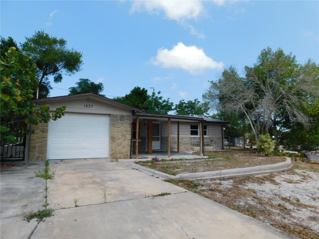 1537 Excalibur St., Holiday, FL 34690