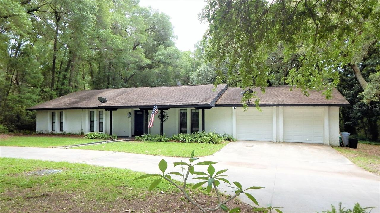 35810 Lana Dr., Dade City, FL 33523