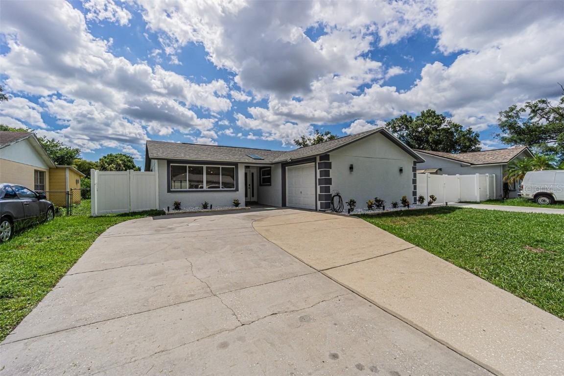 9023 Arndale Cir., Tampa, FL 33615