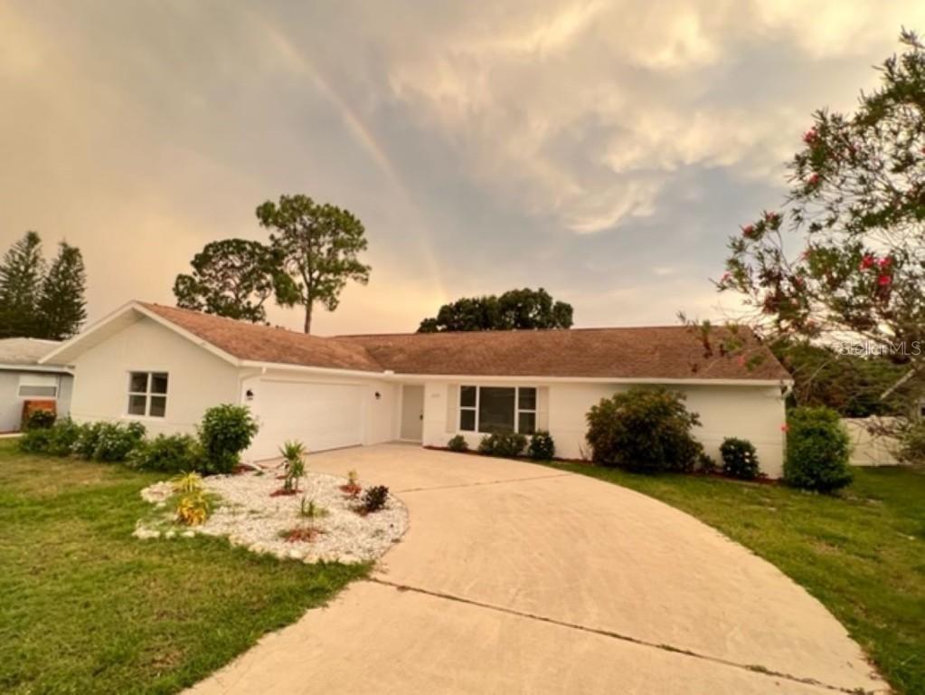 22127 Lancaster Ave., Port Charlotte, FL 33952