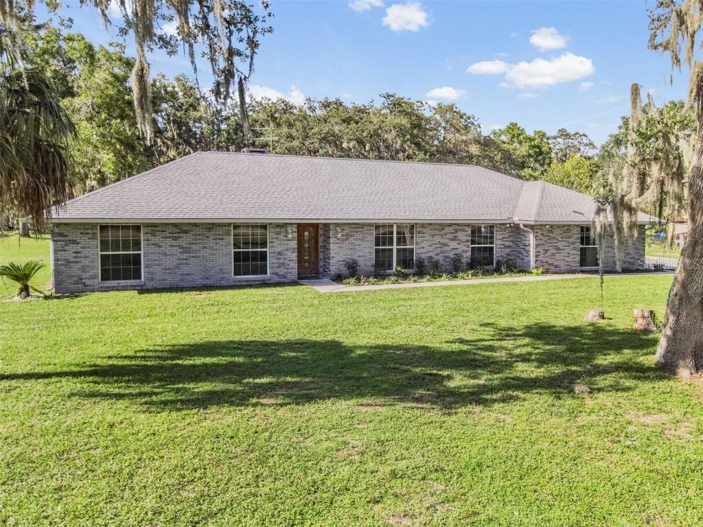 4504 Lithia Springs Rd., Lithia, FL 33547
