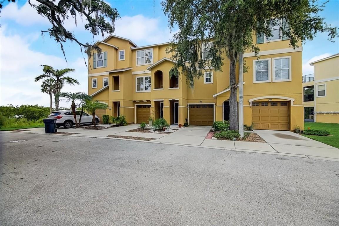 4852 Tuscan Loon Dr., Tampa, FL 33619