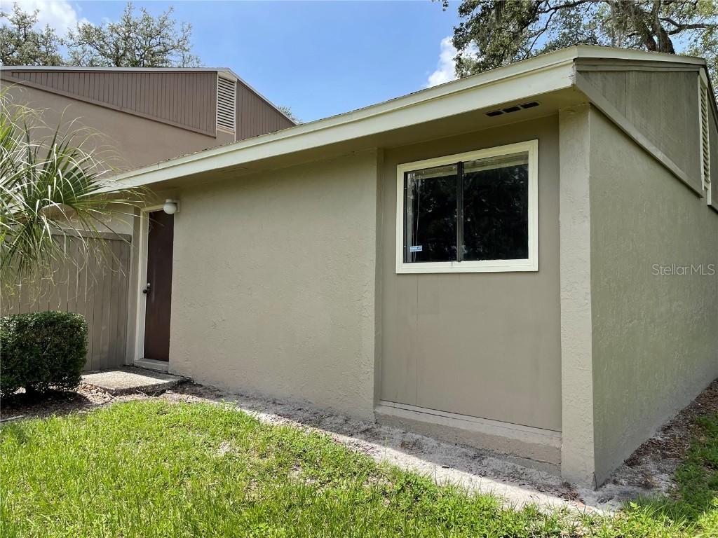 8649 Lake Isle Dr., Temple Terrace, FL 33637