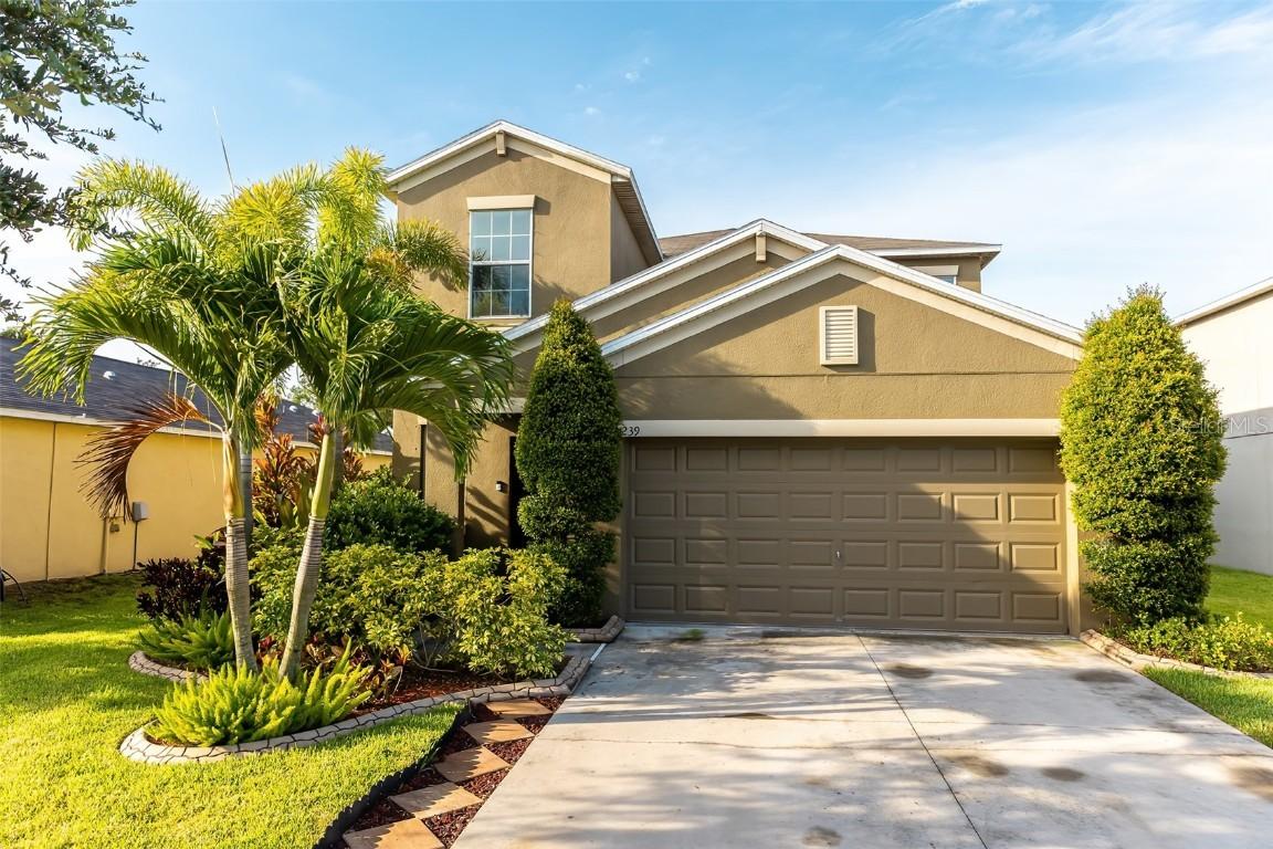 239 Cascade Bend Dr., Ruskin, FL 33570