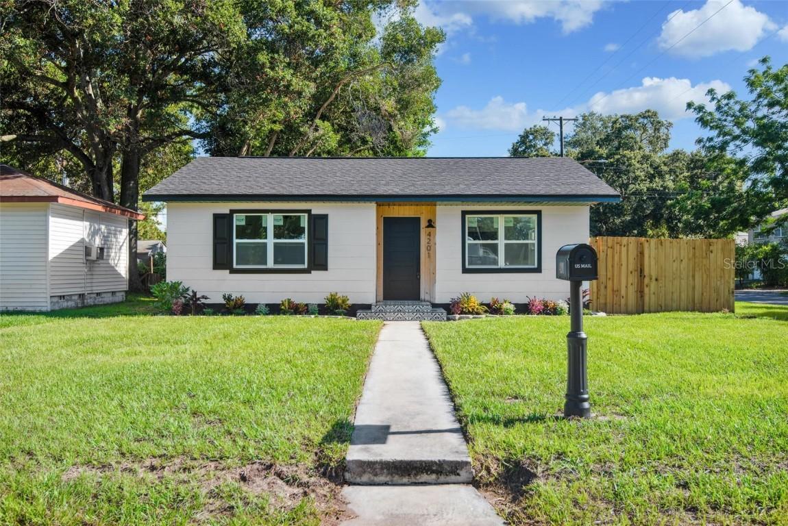 4201 3rd Ave., St Petersburg, FL 33711