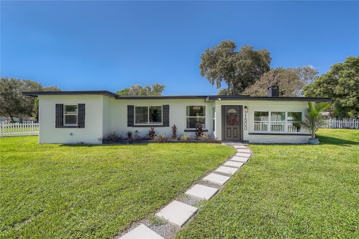 1500 Canterbury Rd., St Petersburg, FL 33710